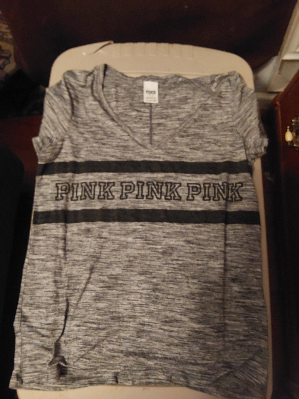 PINK Victoria's Secret Heathered Gray V-Neck Graphic Tee
